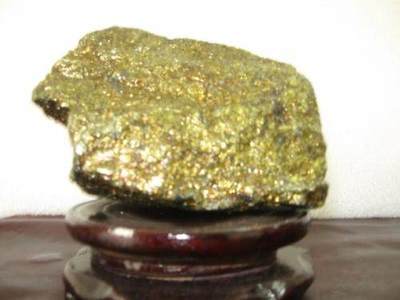 有色金屬市場夜間盤點(diǎn) 黃金沖高回落，工業(yè)金屬震蕩分化